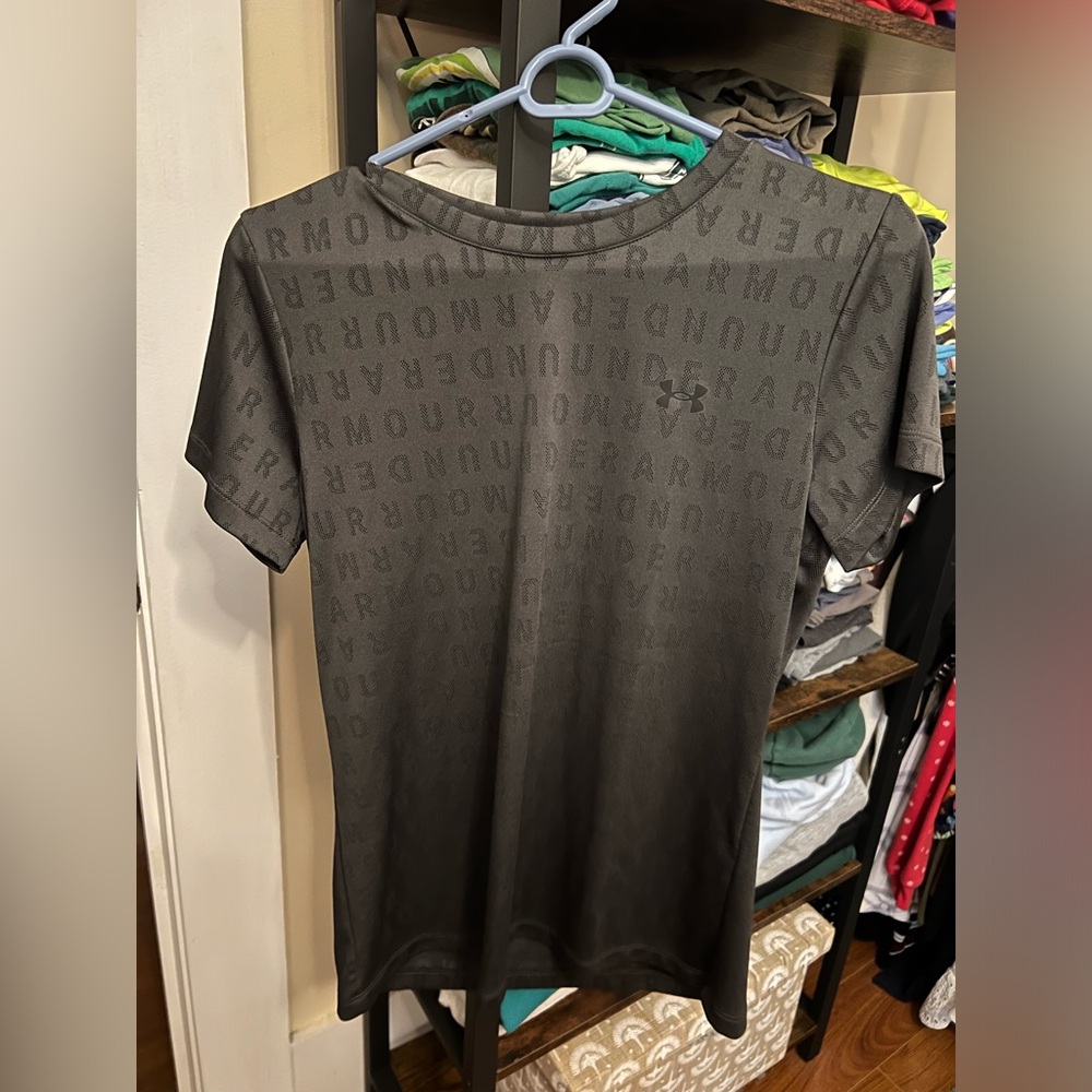 Under Armor — Woman’s Loose Fit T-Shirt